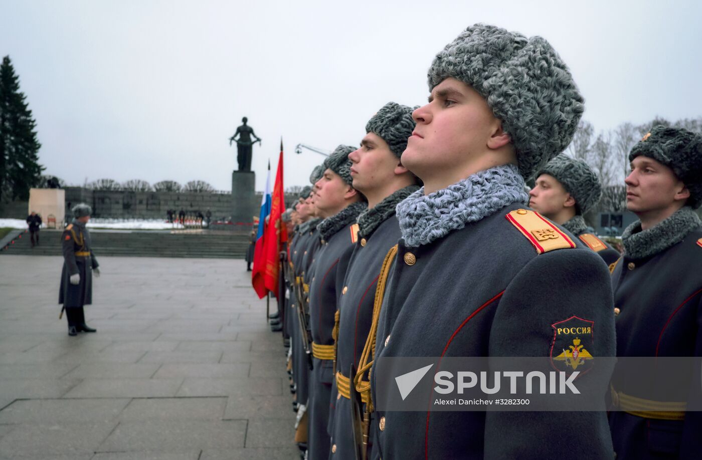 Wreaths and flowers laid at Piskaryovskoye Memorial Cemetery