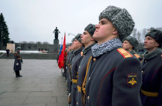 Wreaths and flowers laid at Piskaryovskoye Memorial Cemetery