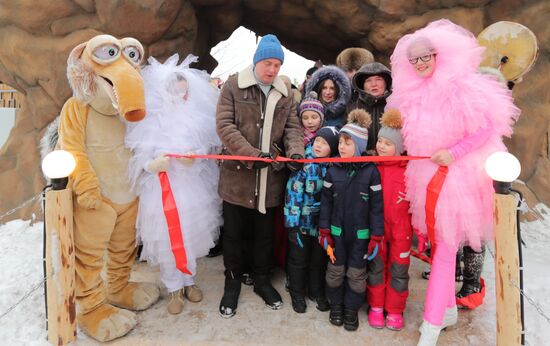 Ice Park opens