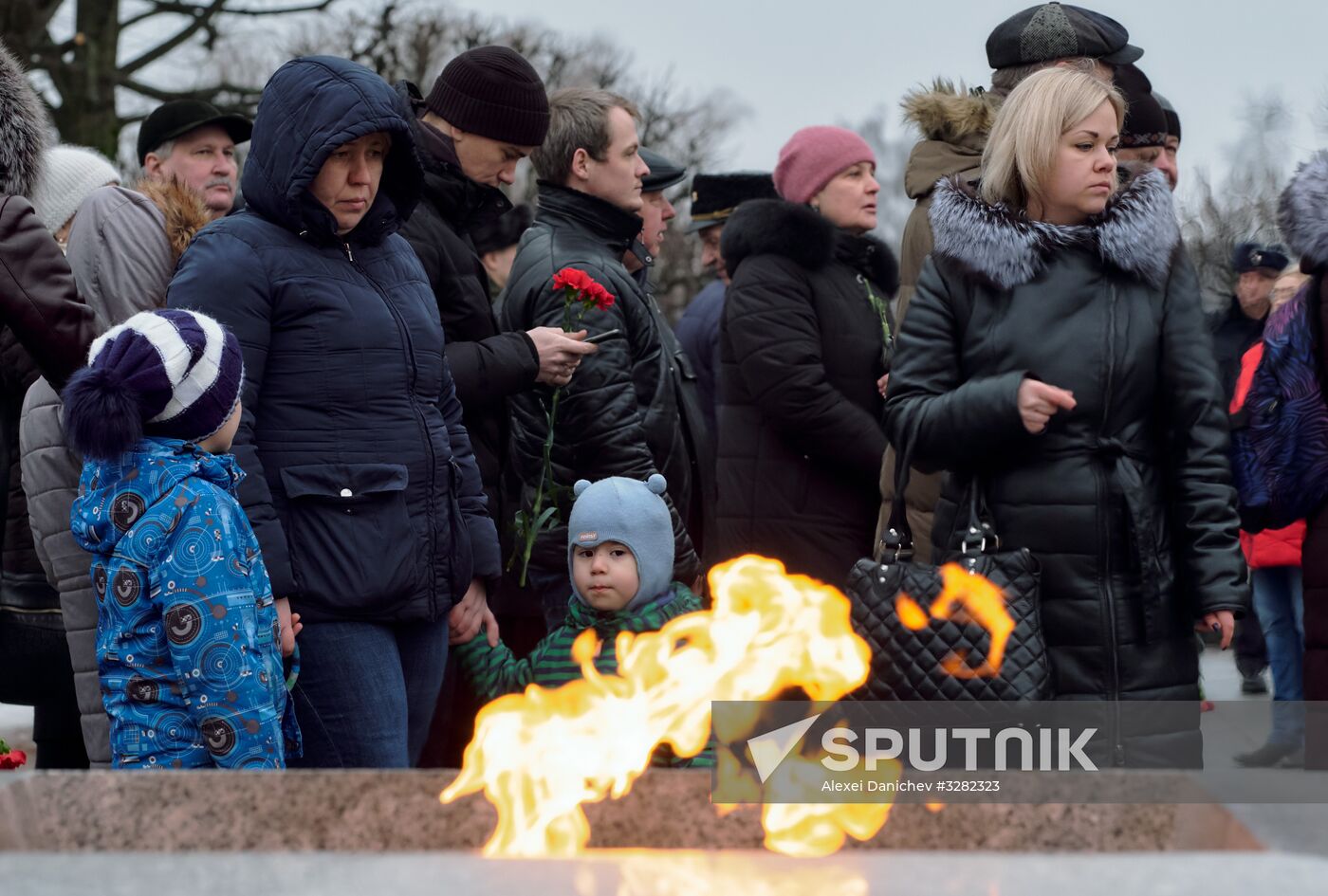 Wreaths and flowers laid at Piskaryovskoye Memorial Cemetery