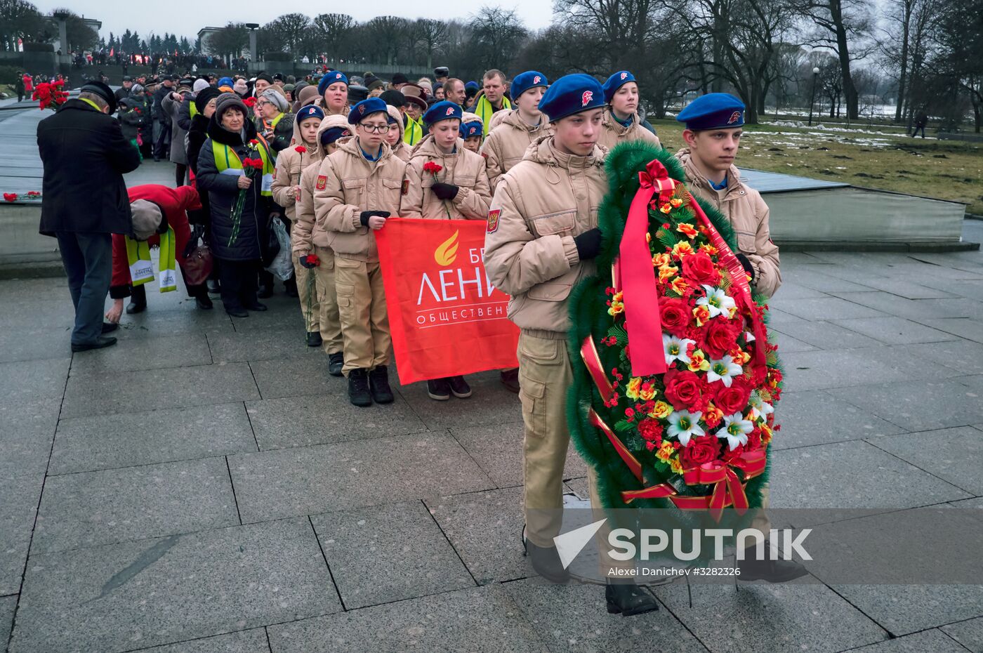 Wreaths and flowers laid at Piskaryovskoye Memorial Cemetery