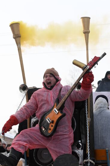 Sunnyfest, a festival of creative sleds