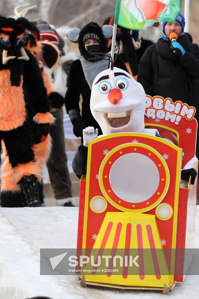 Sunnyfest, a festival of creative sleds