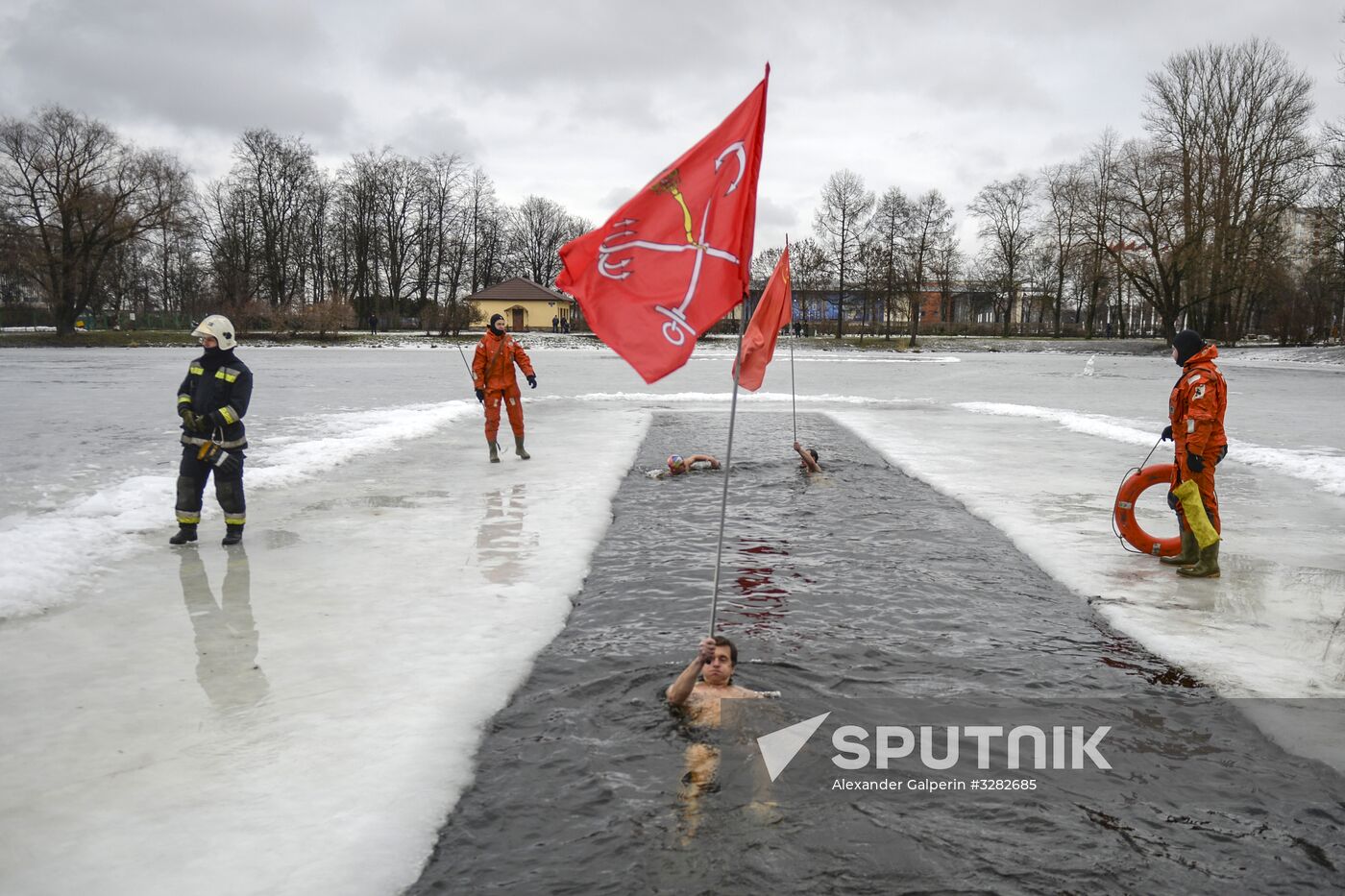 Swim race to mark anniversary of lifting Siege of Leningrad