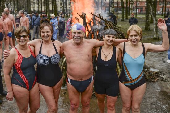 Swim race to mark anniversary of lifting Siege of Leningrad