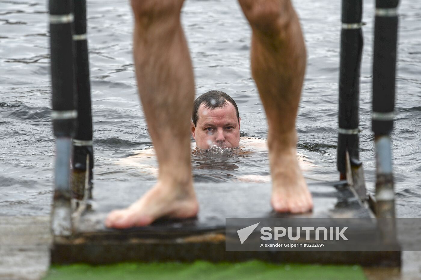 Swim race to mark anniversary of lifting Siege of Leningrad