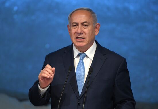 President Vladimir Putin meets with Prime Minister of Israel Benjamin Netanyahu