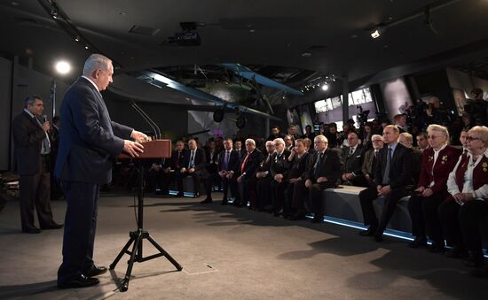 President Vladimir Putin meets with Prime Minister of Israel Benjamin Netanyahu