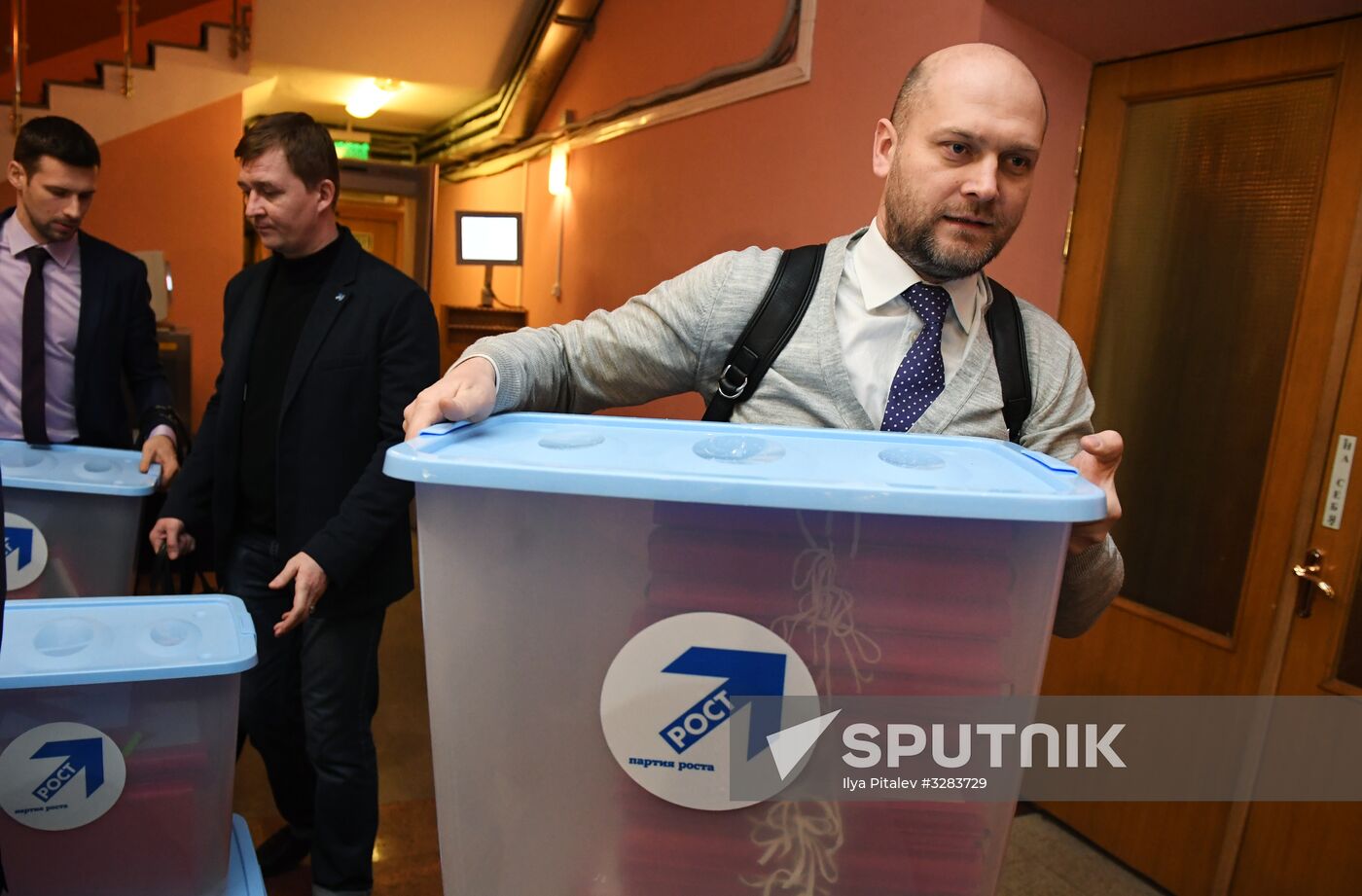 Submitting signatures in support of Boris Titov's registration as presidential candidate