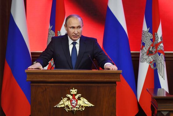 President Vladimir Putin tours Russia's National Defense Control Center