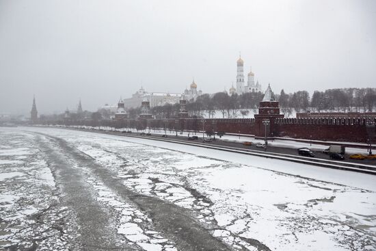 Snowfall in Moscow