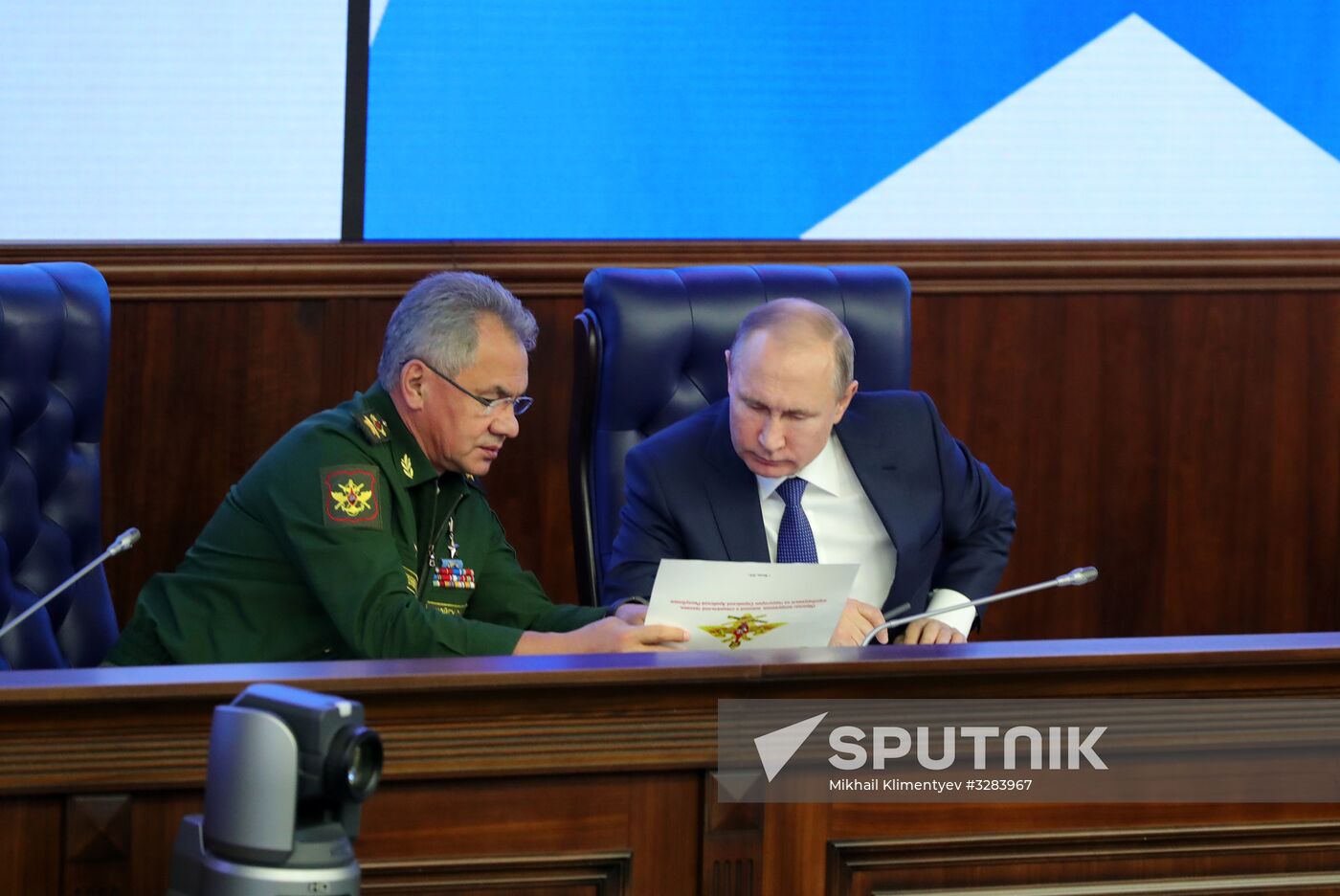 President Vladimir Putin tours Russia's National Defense Control Center