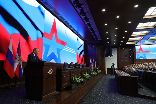 President Vladimir Putin tours Russia's National Defense Control Center