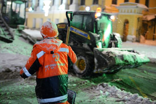 Snow clearing in Moscow