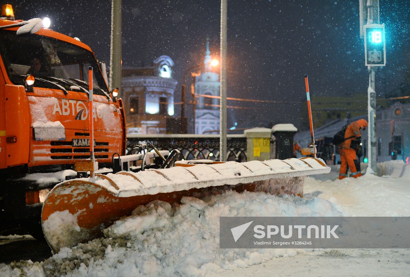 Snow clearing in Moscow