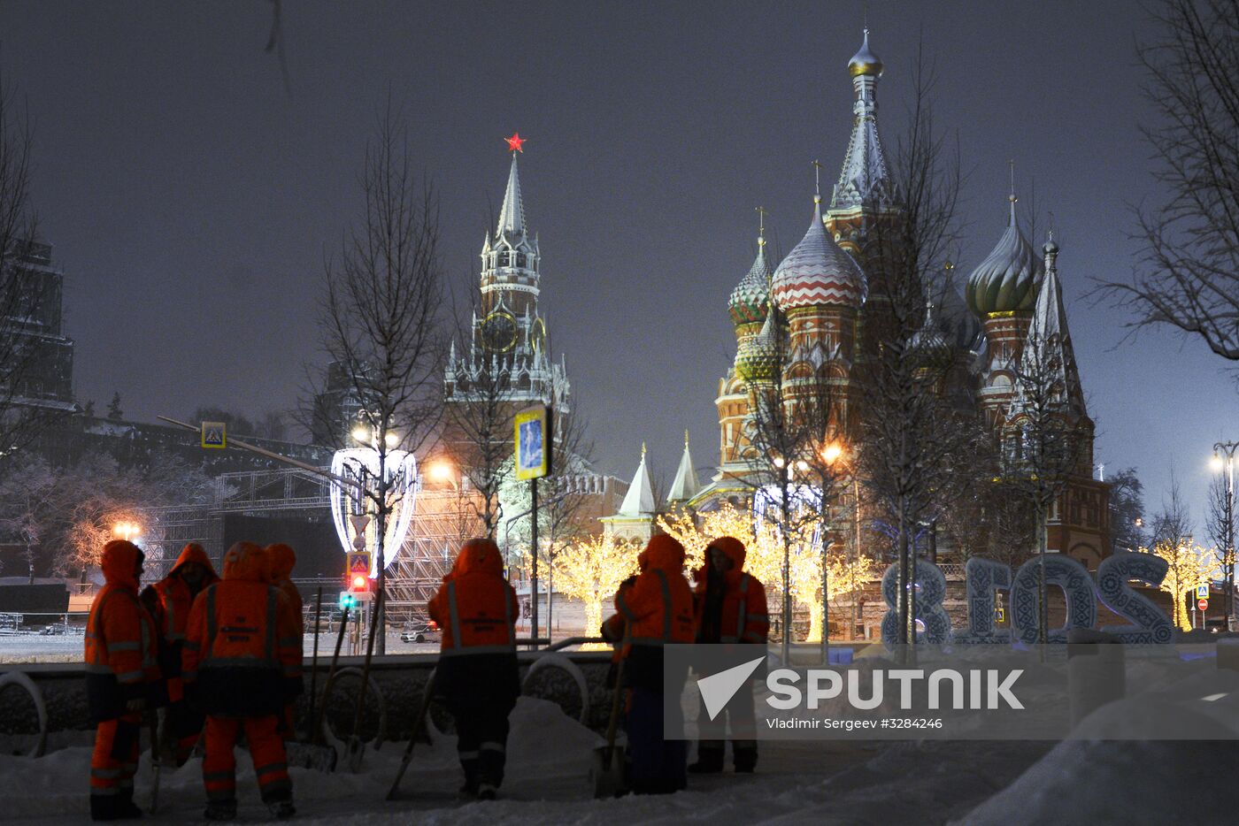 Snow clearing in Moscow