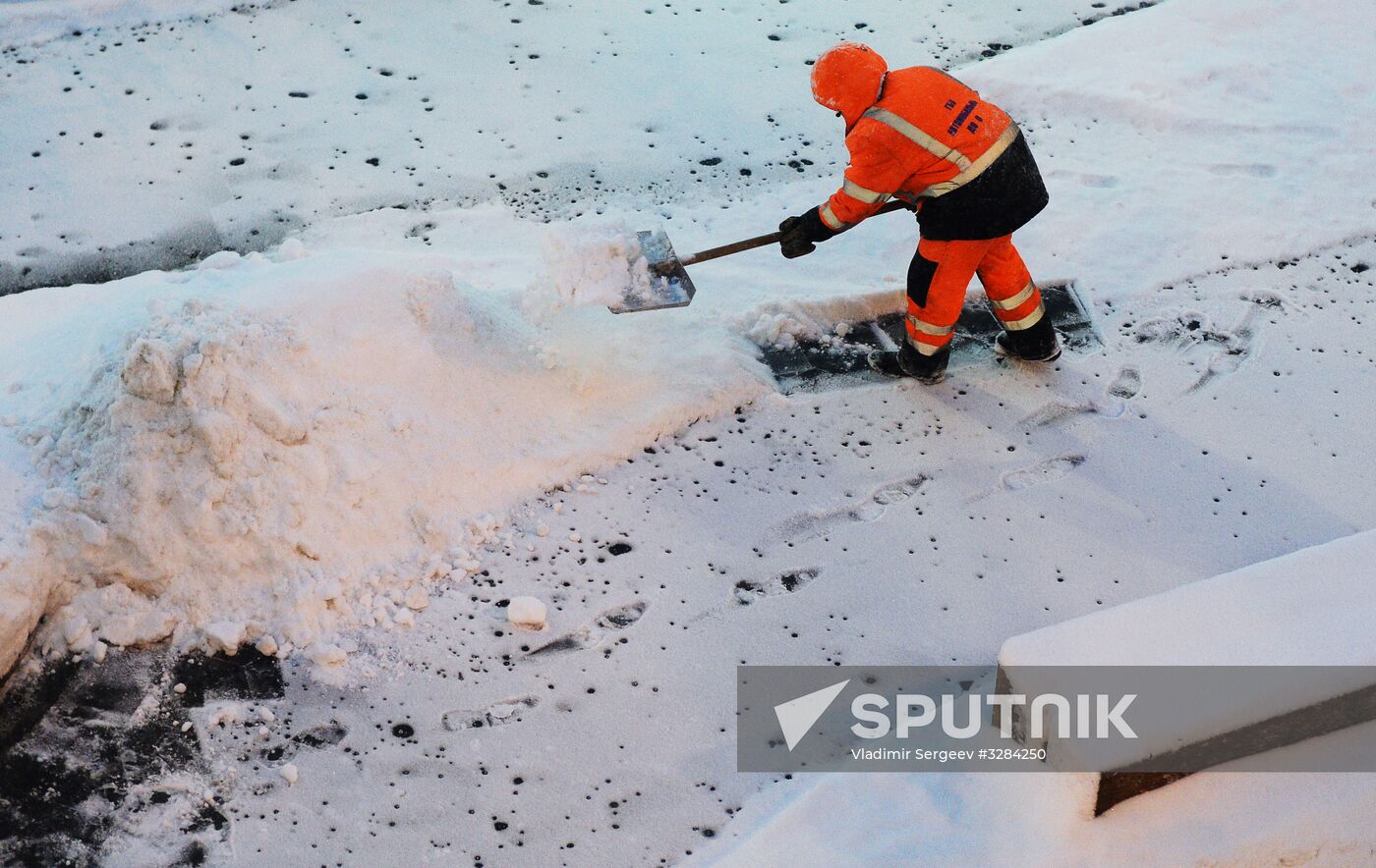 Snow clearing in Moscow