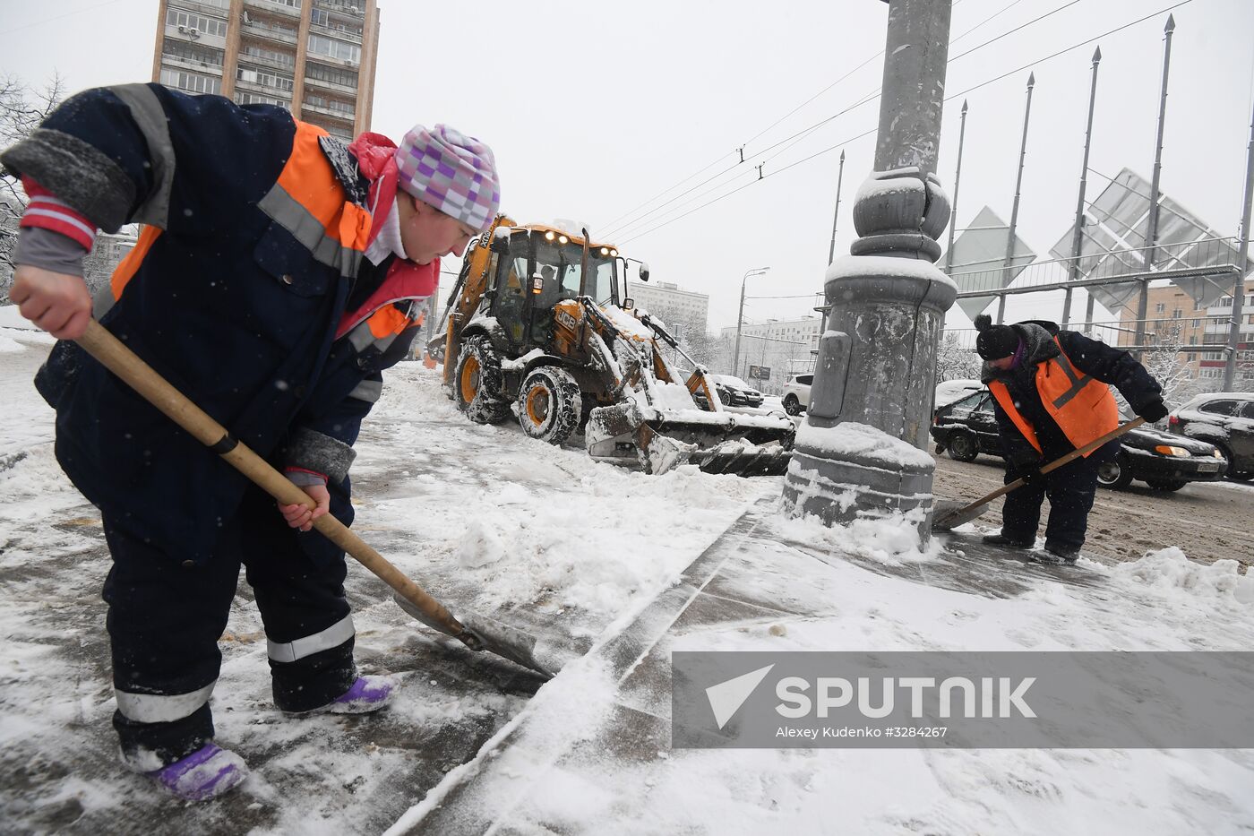 Snow clearing in Moscow