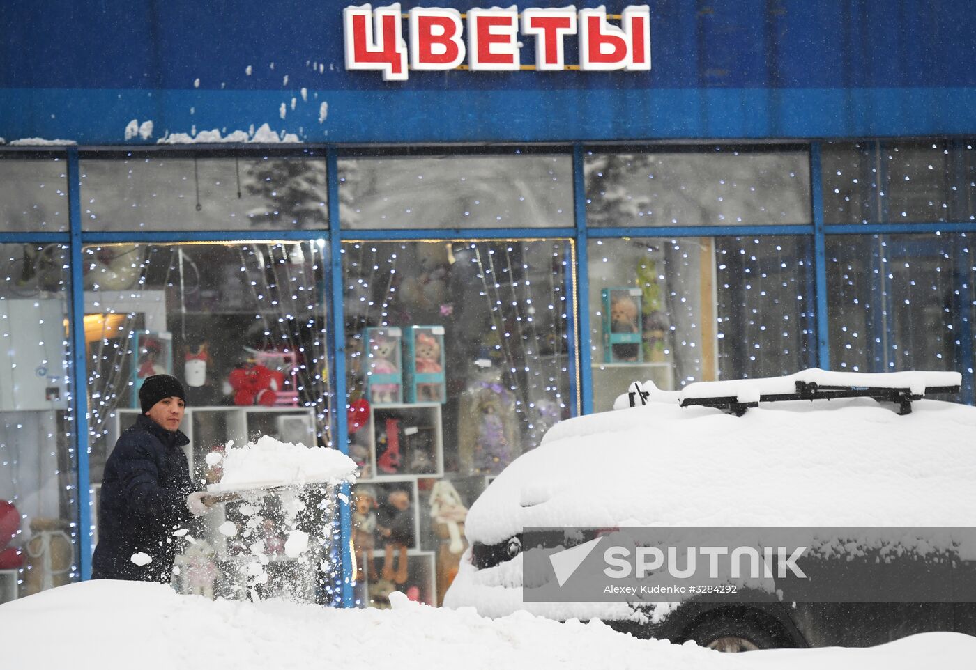 Snow clearing in Moscow