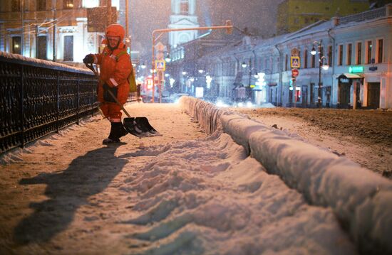 Snow clearing in Moscow