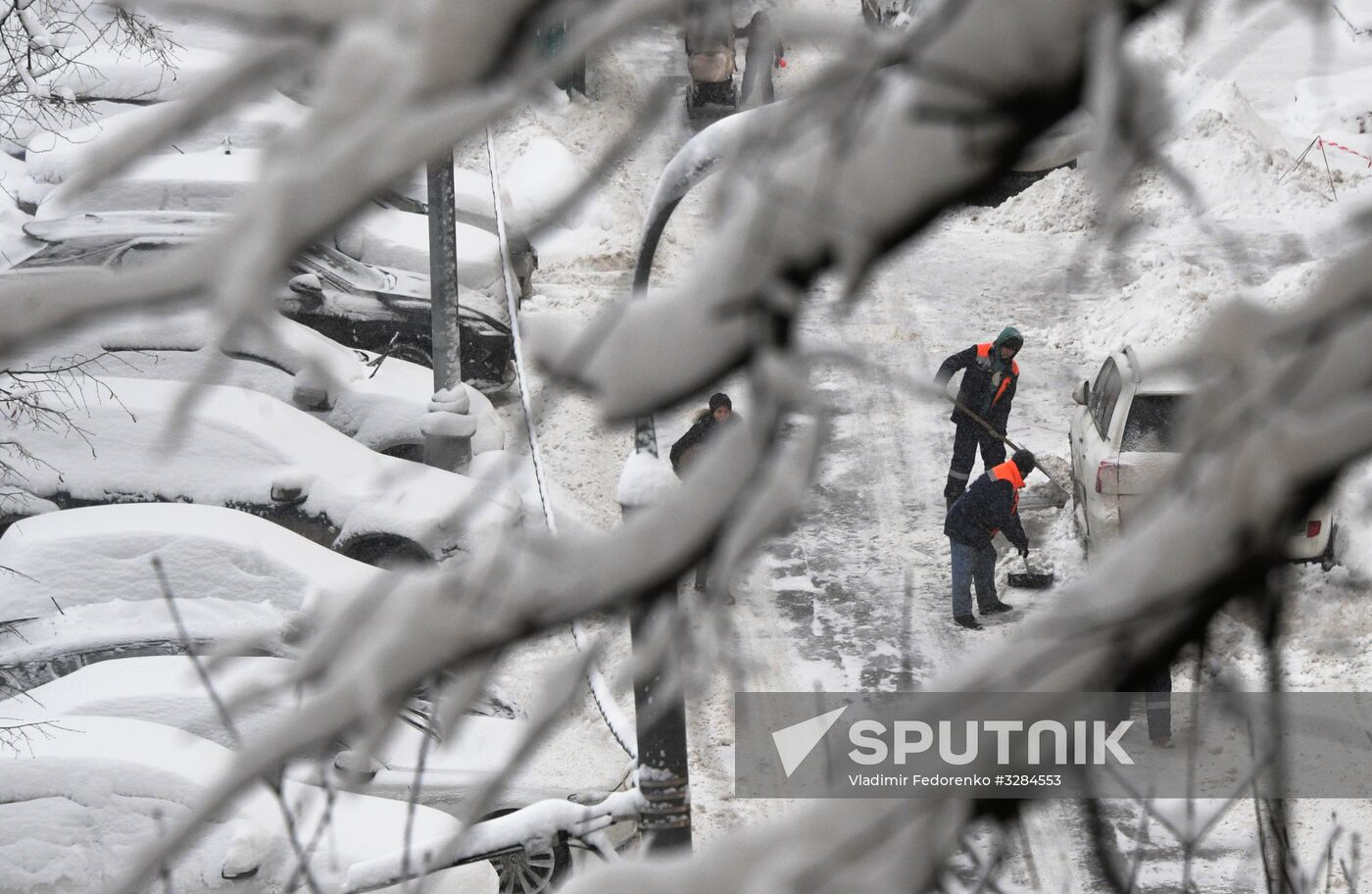 Snow clearing in Moscow