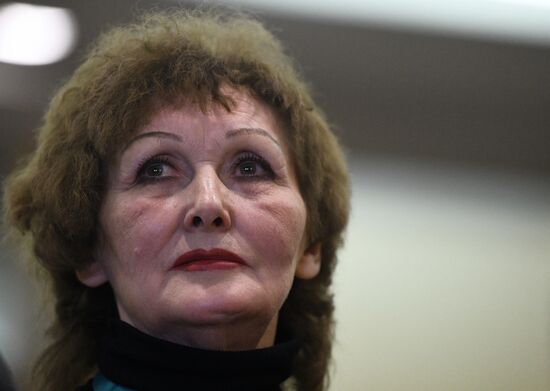 Presidential candidates submit signatures in their support to Central Election Commission