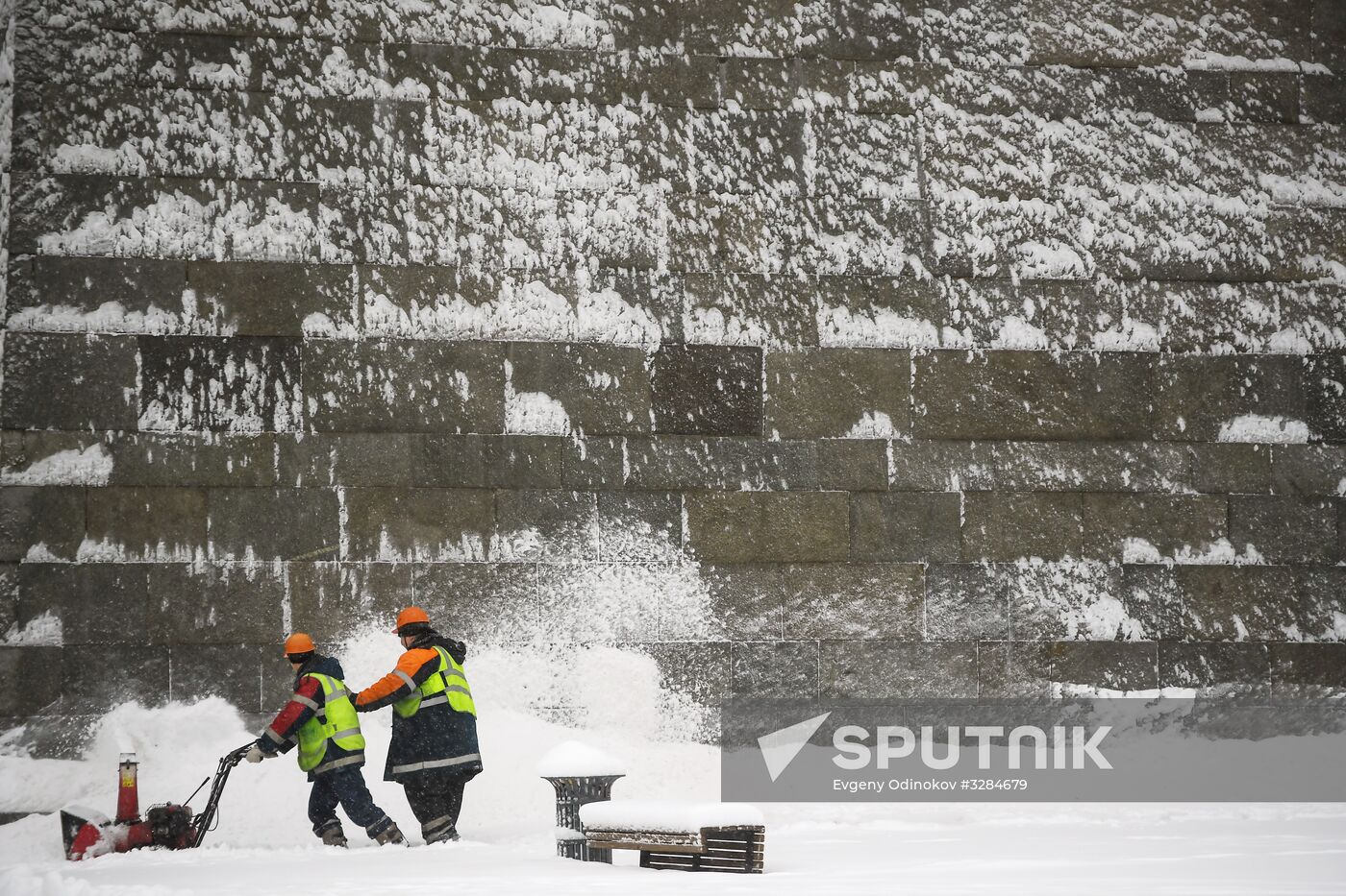 Snow clearing in Moscow