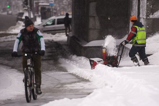 Snow clearing in Moscow