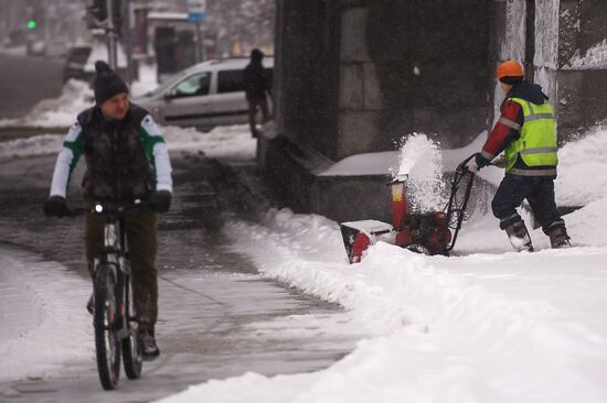 Snow clearing in Moscow
