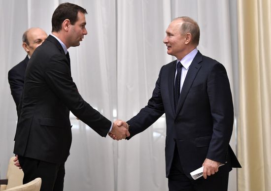 Vladimir Putin meets with members of Economic Council of Franco-Russian Chamber of Commerce and Industry