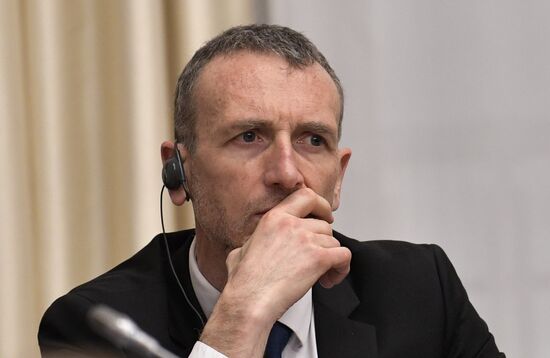 Vladimir Putin meets with members of Economic Council of Franco-Russian Chamber of Commerce and Industry