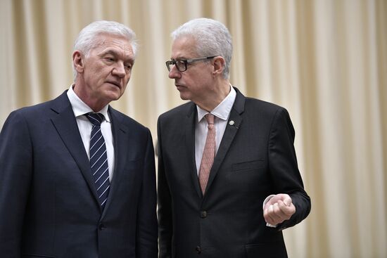 Vladimir Putin meets with members of Economic Council of Franco-Russian Chamber of Commerce and Industry