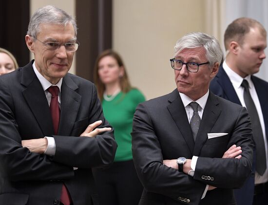 Vladimir Putin meets with members of Economic Council of Franco-Russian Chamber of Commerce and Industry