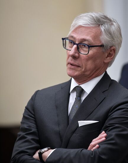 Vladimir Putin meets with members of Economic Council of Franco-Russian Chamber of Commerce and Industry