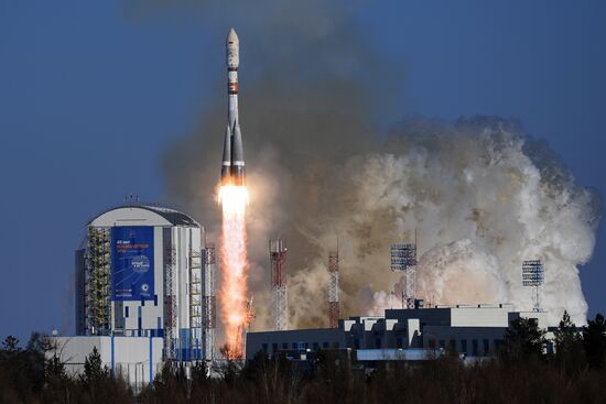 Soyuz-2.1a launches from Vostochny Space Center