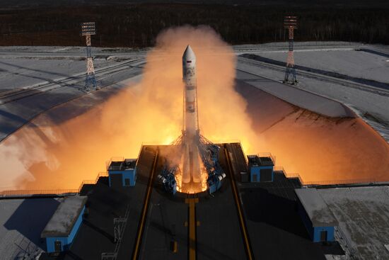 Soyuz-2.1a launches from Vostochny Space Center