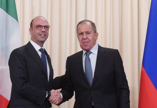 Russian Foreign Minister Sergei Lavrov meets with Italian FM Angelino Alfano