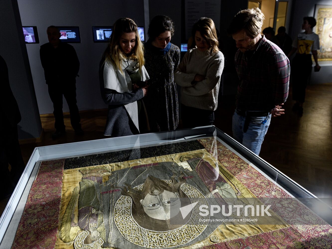Opening of exhibition of ancient Russian pictorial embroidery