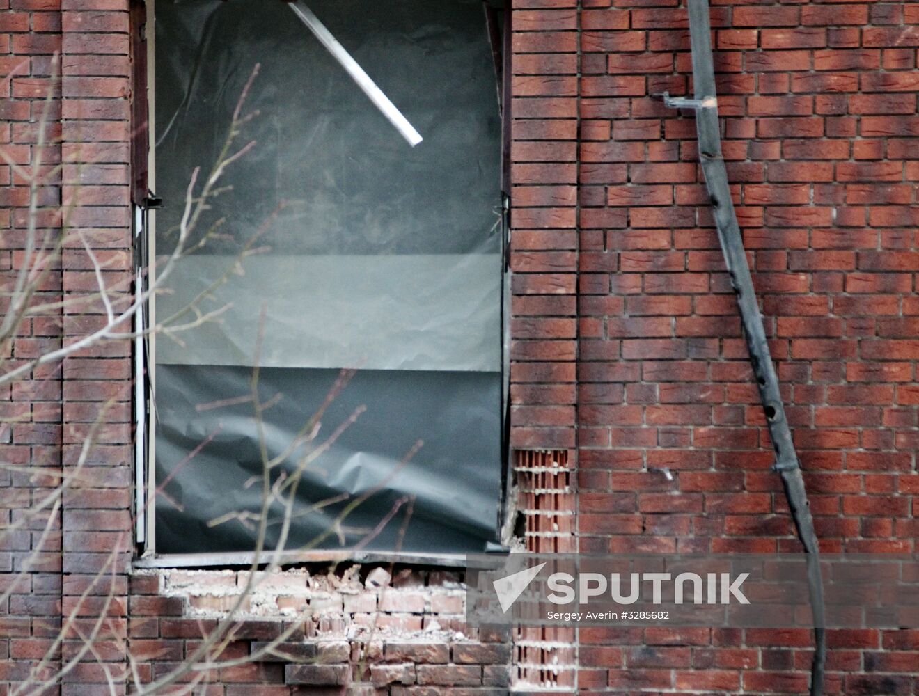 Aftermath of grenade launcher attack on DPR Defense Ministry in Donetsk