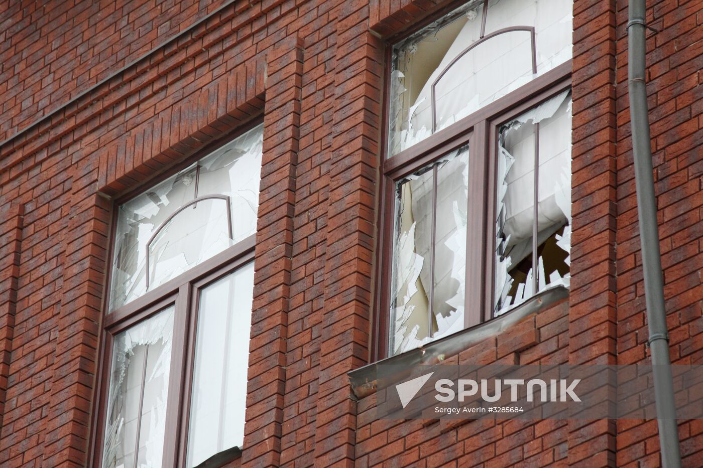 Aftermath of grenade launcher attack on DPR Defense Ministry in Donetsk