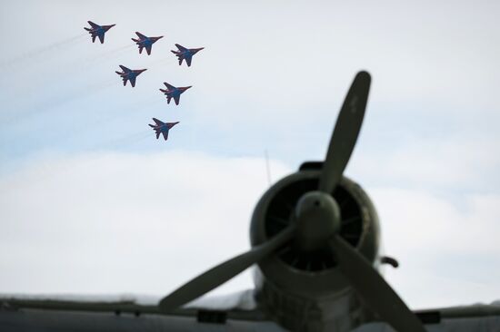 Parade marks 75th anniversary of Stalingrad Victory