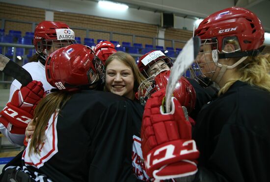 Russian women's ice hockey team prepares for 2018 Olympics