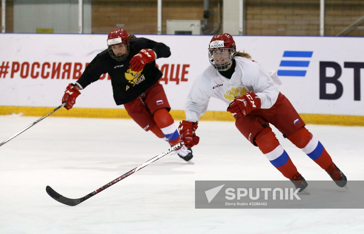 Russian women's ice hockey team prepares for 2018 Olympics