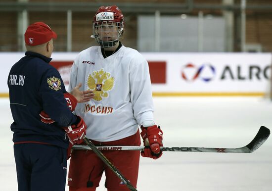 Russian women's ice hockey team prepares for 2018 Olympics