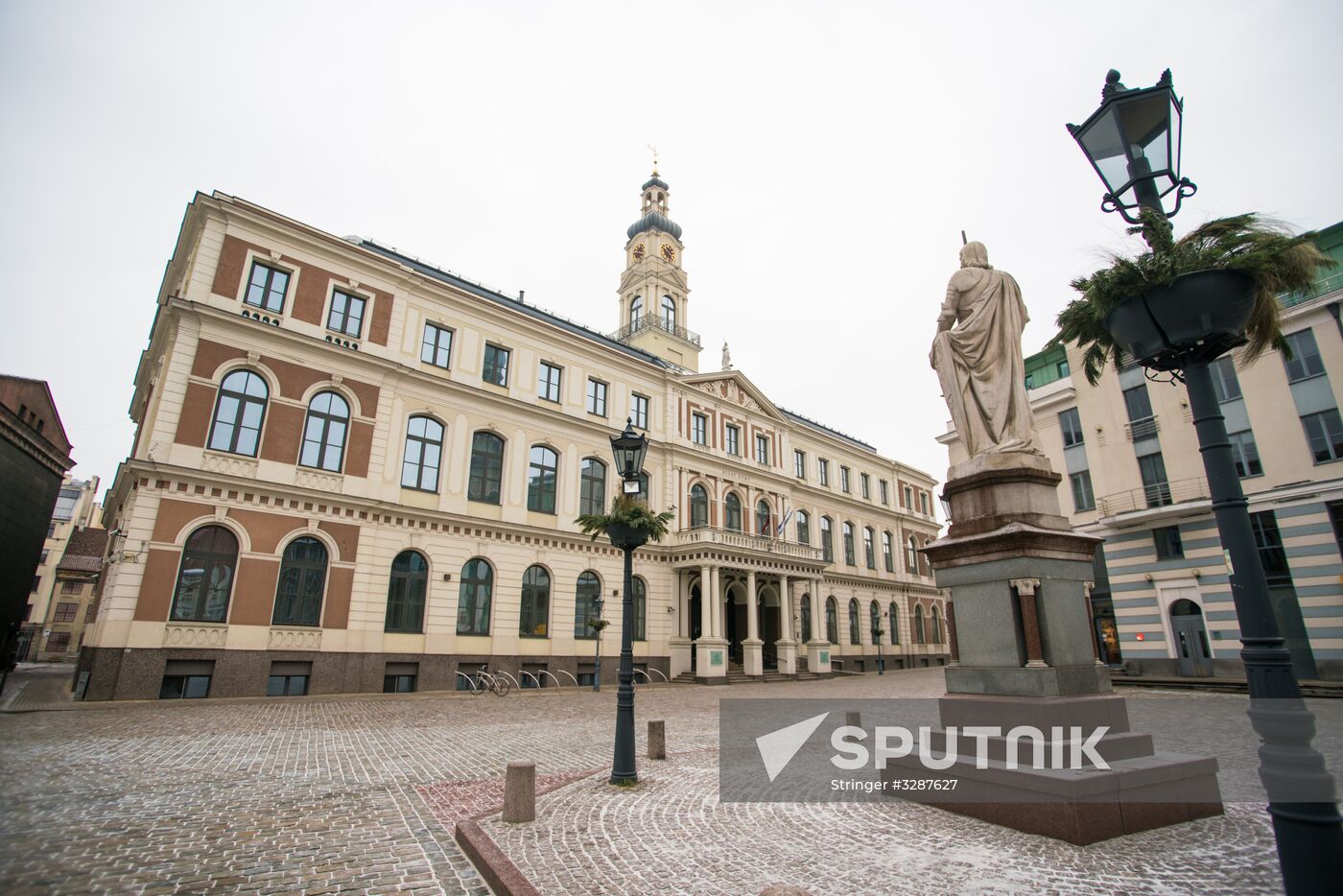 Cities of the world. Riga