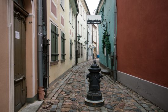 Cities of the world. Riga