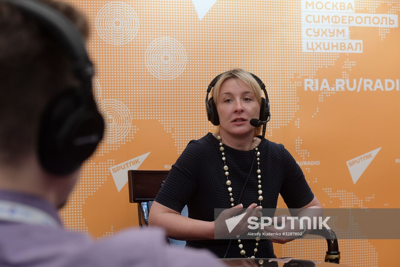 Russian Business Week. Day One