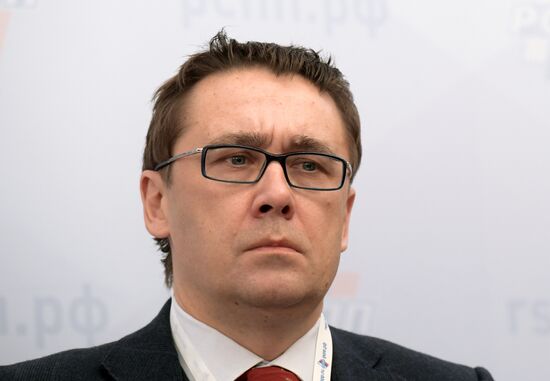 Russian Business Week. Day One