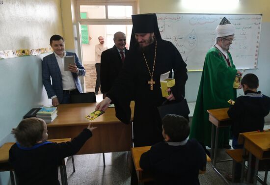 Interconfessional delegation of Russia's religious leaders visit Damascus
