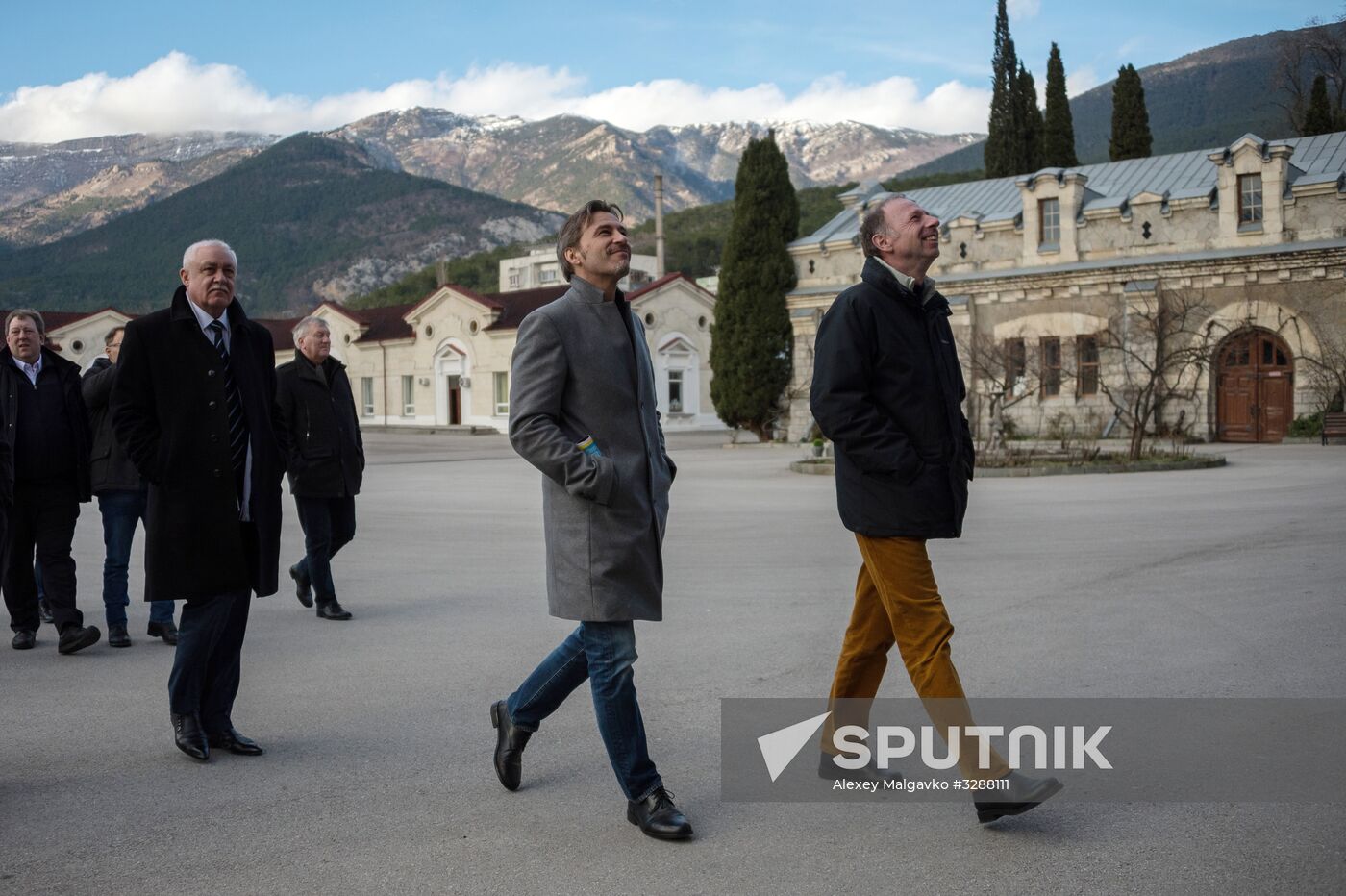 German delegation visits Crimea